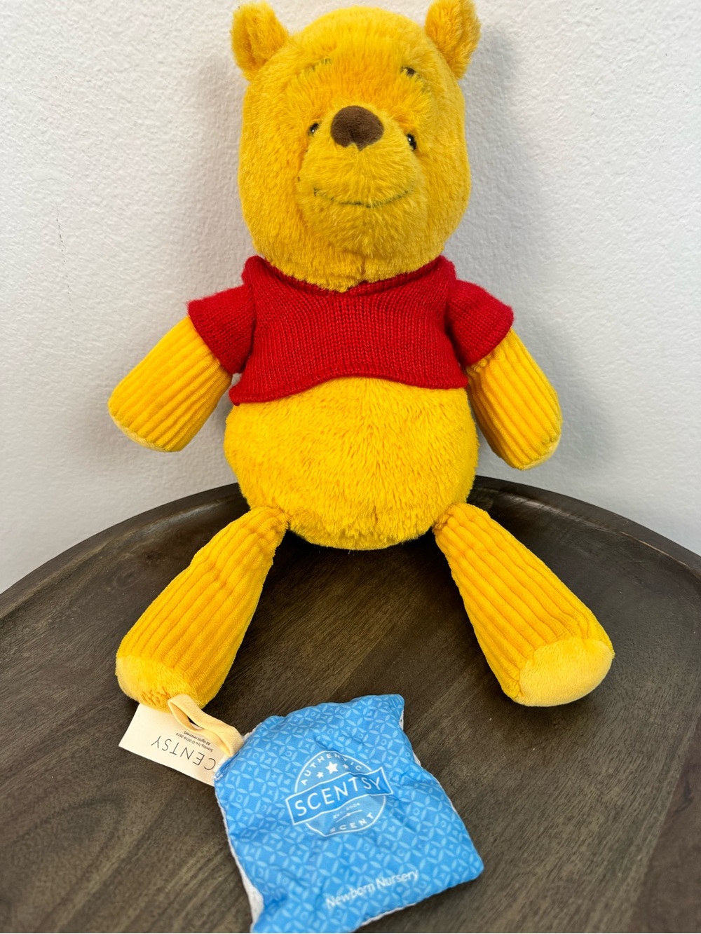 Disney Scentsy Buddy Winnie the Pooh With Scent Pack